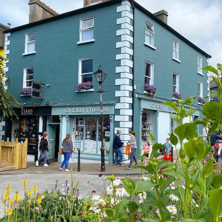 No. 1 Bridge Street Apartment Westport Luaran gambar