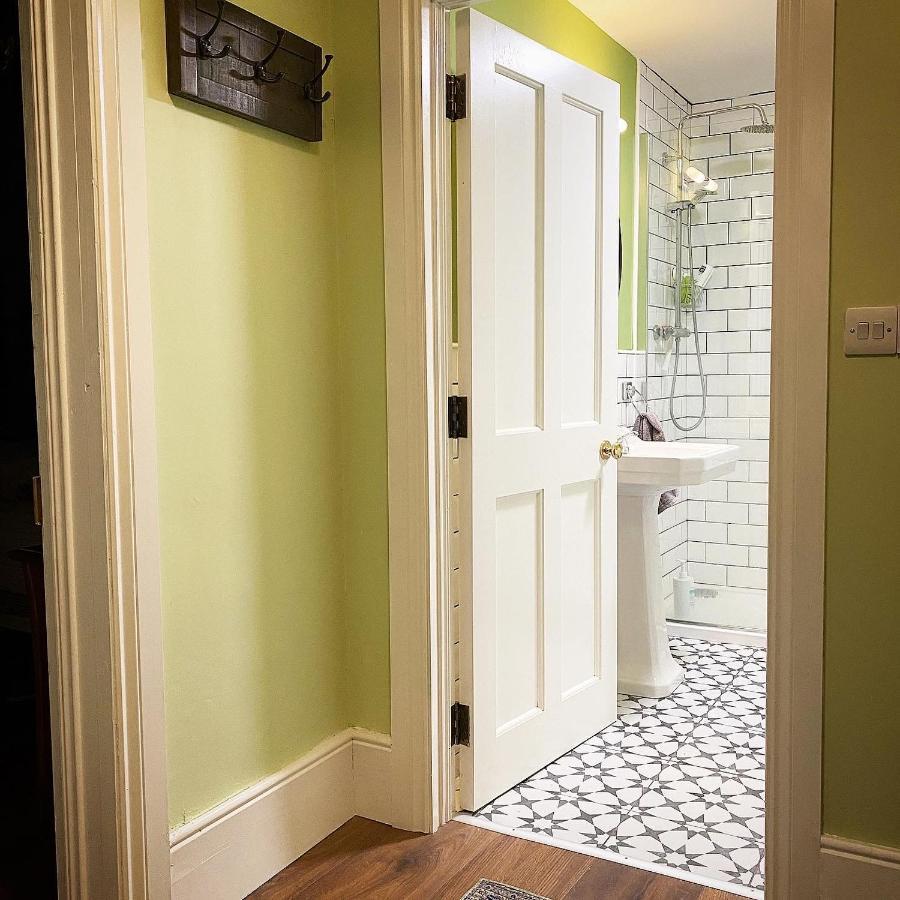 No. 1 Bridge Street Apartment Westport Luaran gambar