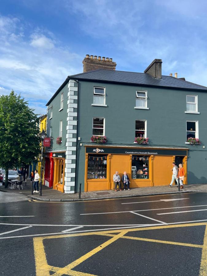 No. 1 Bridge Street Apartment Westport Luaran gambar