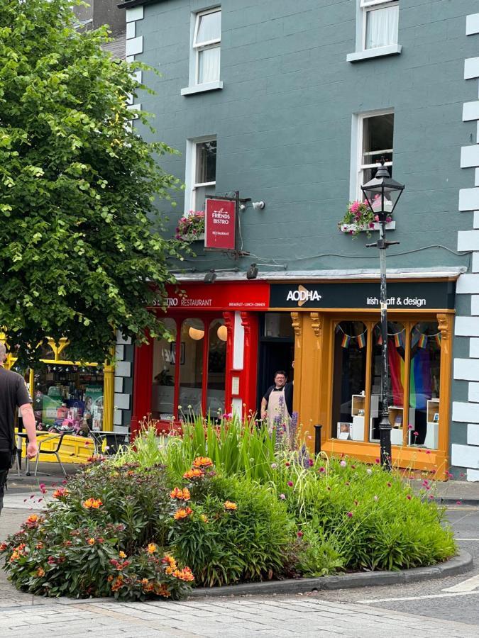 No. 1 Bridge Street Apartment Westport Luaran gambar